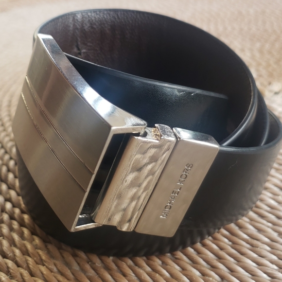Michael Kors Other - Mens Michael Kors size 34 reversible Belt
